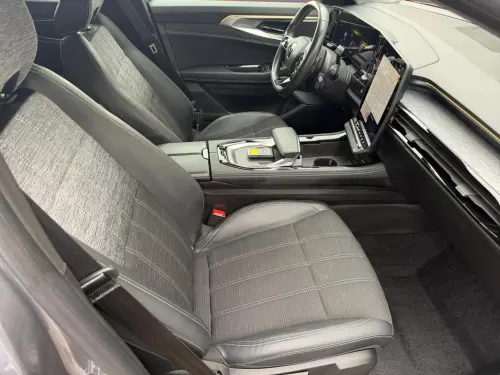 Renault Austral E-Tech hybrid 200 Techno - Photo 16