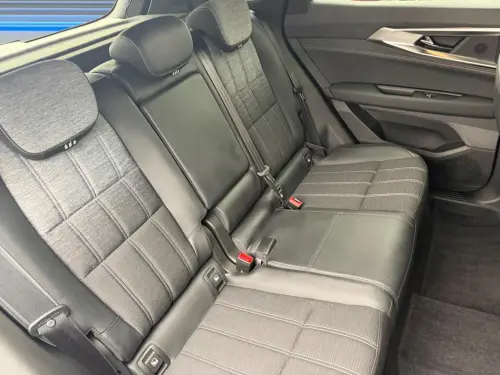 Renault Austral E-Tech hybrid 200 Techno - Photo 17