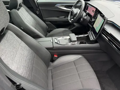 Renault Austral E-Tech hybrid 200 Techno - Photo 16