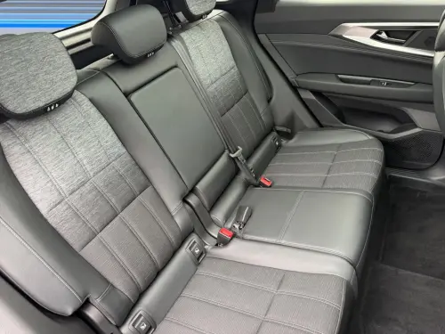 Renault Austral E-Tech hybrid 200 Techno - Photo 17