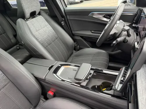 Renault Austral E-Tech hybrid 200 Techno - Photo 23