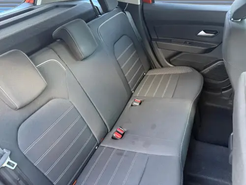 Dacia Duster TCe 130 4x2 Journey - Photo 17