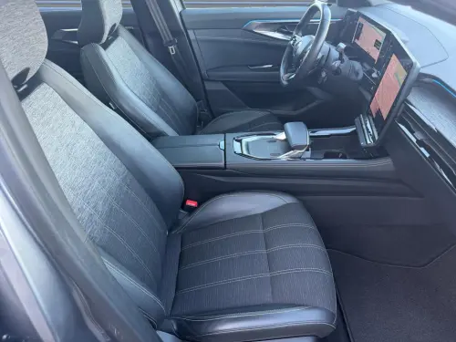 Renault Austral E-Tech hybrid 200 Techno - Photo 16