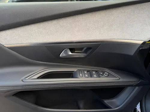 Peugeot 3008 Puretech 130ch S&S EAT8 GT Pack - Photo 10