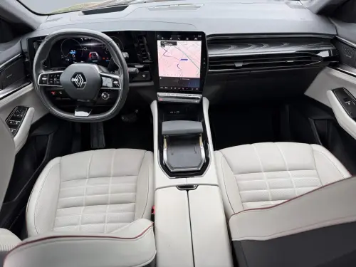 Renault Espace Espace E-Tech hybrid 200 Iconic - Photo 11