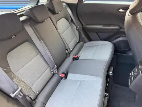 Renault Captur E-Tech 145 - 21 Business - Photo 17