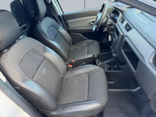 Renault Kangoo BLUE DCI 95 - 22 CONFORT - Photo 16