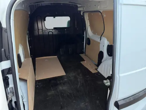 Renault Kangoo BLUE DCI 95 - 22 CONFORT - Photo 18