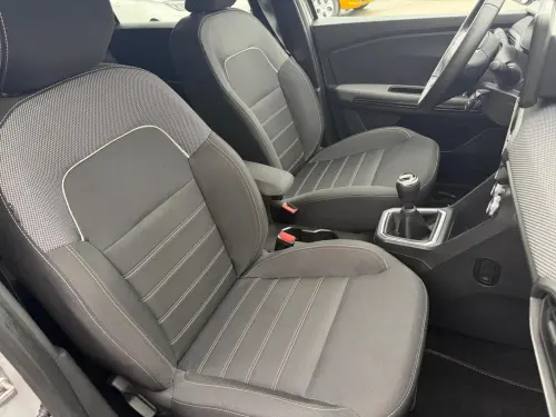 Dacia Jogger ECO-G 100 7 places SL Extreme + - Photo 22