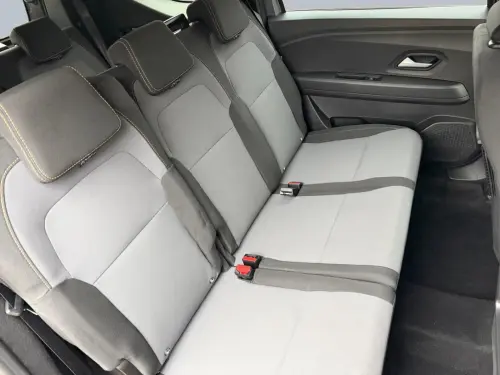 Dacia Jogger ECO-G 100 7 places GSR2 Extreme + - Photo 17