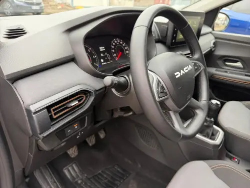 Dacia Jogger ECO-G 100 7 places GSR2 Extreme + - Photo 21