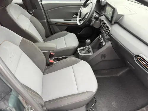 Dacia Jogger Hybrid 140 7 places GSR2 Extreme - Photo 16