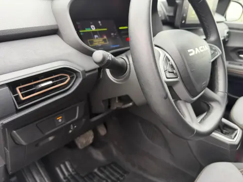 Dacia Jogger Hybrid 140 7 places GSR2 Extreme - Photo 21