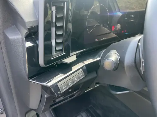 Renault Austral E-Tech hybrid 200 Evolution - Photo 23