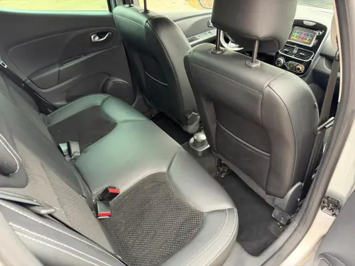 Renault Clio Clio dCi 90 Energy Intens - Photo 24