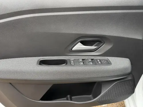 Dacia Sandero ECO-G 100 Expression - Photo 10
