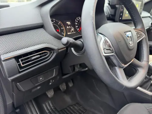 Dacia Jogger ECO-G 100 7 places SL Extreme + - Photo 21