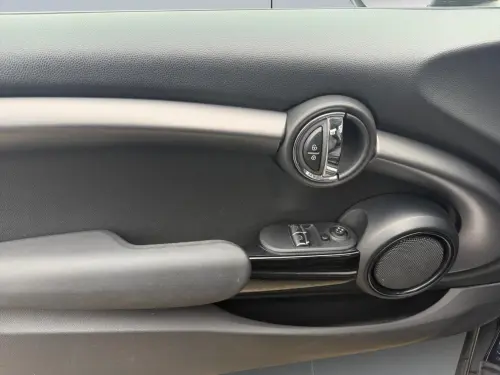 Mini Cooper Hatch 3 Portes Cooper SE 184 ch Essential - Photo 10