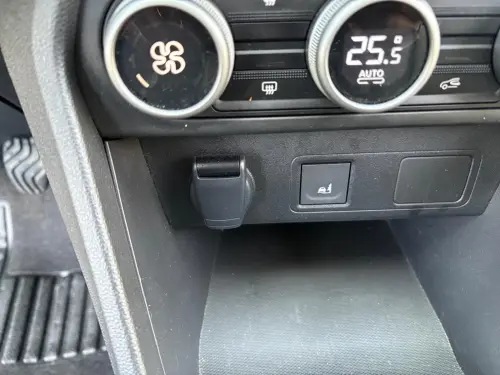 Dacia Jogger TCe 110 5 places Extreme - Photo 23