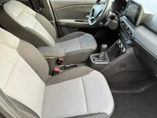 Dacia Jogger Hybrid 140 7 places GSR2 Extreme - Photo 16