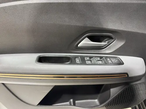 Dacia Sandero ECO-G 100 GSR2 Stepway Extreme + - Photo 10