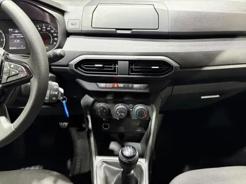 Dacia Sandero SCe 65 Essential - Photo 14