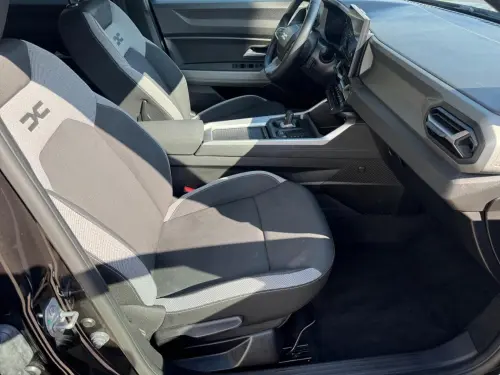 Dacia Bigster Bigster Hybrid 155 Journey - Photo 16