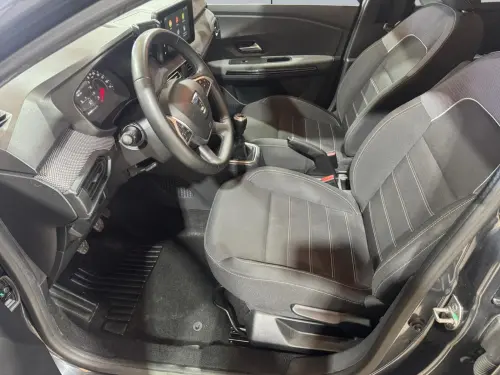 Dacia Jogger TCe 110 7 places SL Extreme - Photo 9