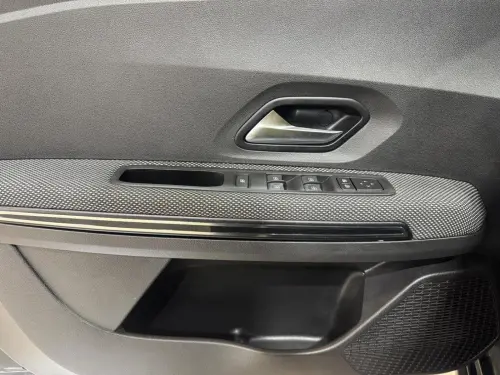 Dacia Jogger TCe 110 7 places SL Extreme - Photo 10