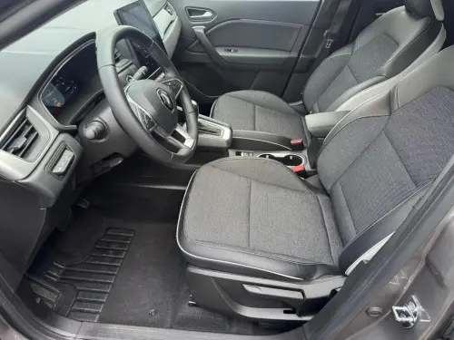 Renault Captur E-Tech full hybrid 145 Techno fast track - Photo 9