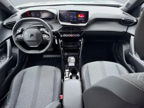 Peugeot 2008 Hybrid 145 e-DCS6 Allure - Photo 11