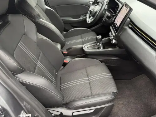 Renault Clio Clio E-Tech full hybrid 145 Engineered - Photo 16