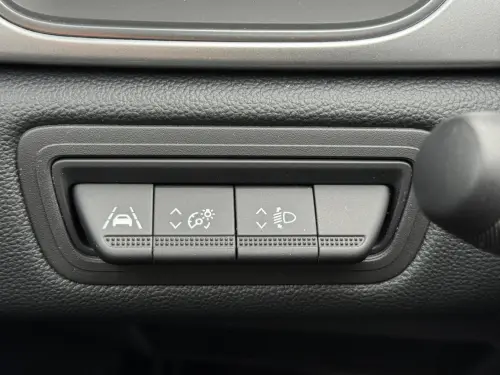 Renault Captur E-Tech full hybrid 145 Engineered - Photo 22