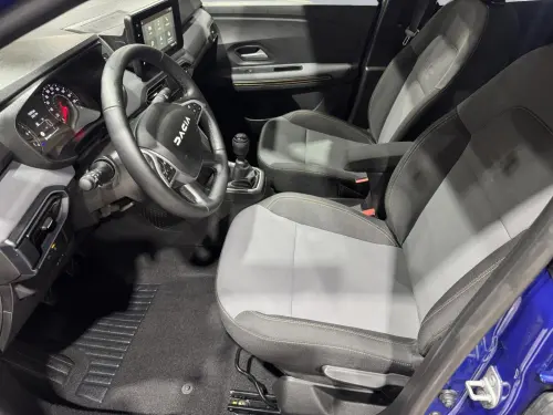 Dacia Sandero ECO-G 100 GSR2 Stepway Extreme + - Photo 9