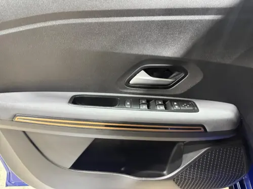 Dacia Sandero ECO-G 100 GSR2 Stepway Extreme + - Photo 10