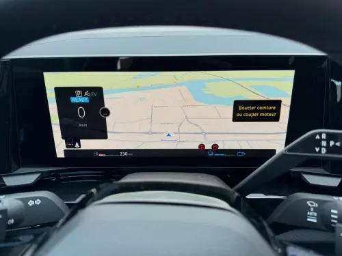 Renault Austral E-Tech hybrid 200 Evolution - Photo 13