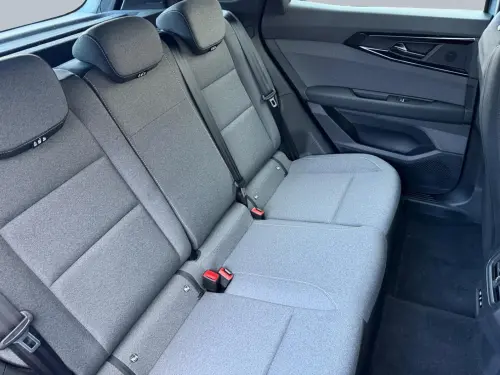 Renault Austral E-Tech hybrid 200 Evolution - Photo 17