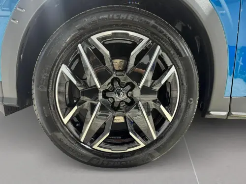 Peugeot 3008 Hybrid 136 e-DCS6 GT - Photo 8