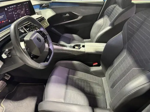 Peugeot 3008 Hybrid 136 e-DCS6 GT - Photo 9