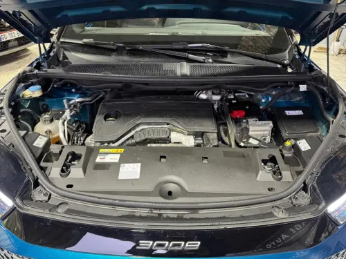 Peugeot 3008 Hybrid 136 e-DCS6 GT - Photo 19