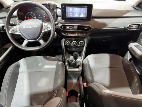 Dacia Jogger TCe 110 7 places GSR2 Extreme - Photo 11