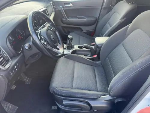 Kia Sportage 1.6 CRDi 136ch MHEV ISG BVM6 4x2 Black Edition - Photo 9