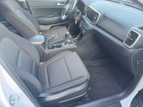 Kia Sportage 1.6 CRDi 136ch MHEV ISG BVM6 4x2 Black Edition - Photo 16