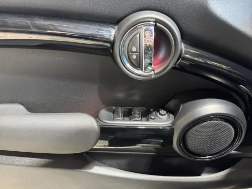 Mini Cooper Cabriolet One 102 ch Edition Heddon Street - Photo 10