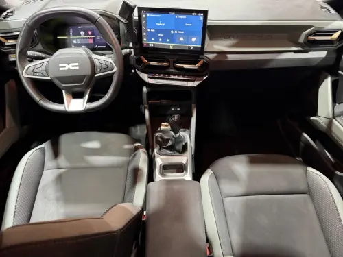 Dacia Duster Mild Hybrid 130 Extreme - Photo 11
