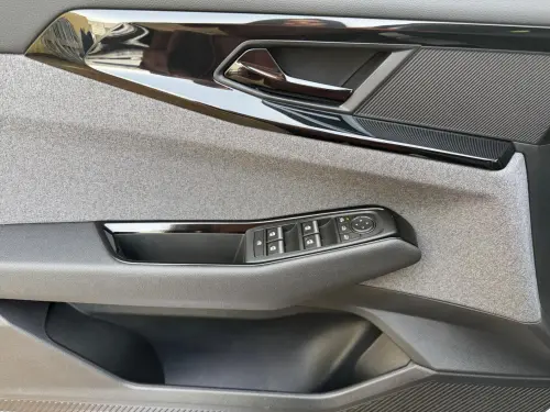 Renault Austral E-Tech hybrid 200 Evolution - Photo 10