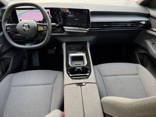 Renault Austral E-Tech hybrid 200 Evolution - Photo 11