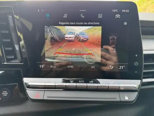 Renault Austral E-Tech hybrid 200 Evolution - Photo 20