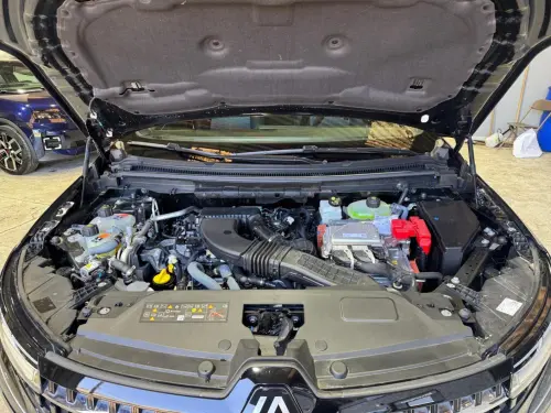 Renault Austral E-Tech hybrid 200 Techno - Photo 19