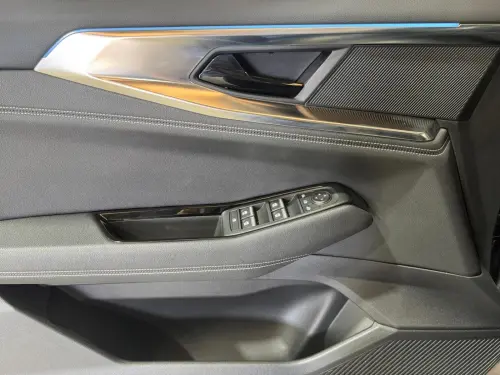 Renault Austral E-Tech hybrid 200 Techno - Photo 10